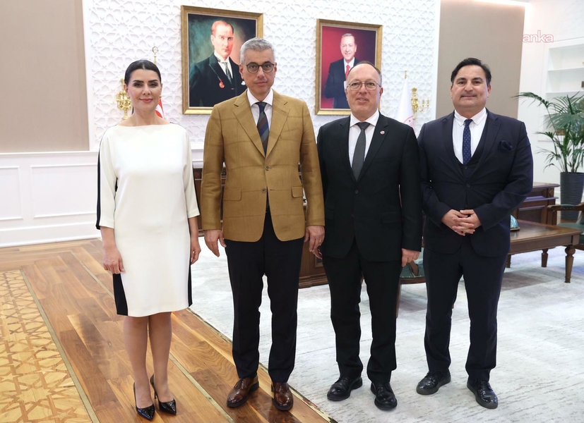 DİŞ HEKİMLİĞİ SENDİKASININ BAKANLIĞA ZİYARETİ BASINDA